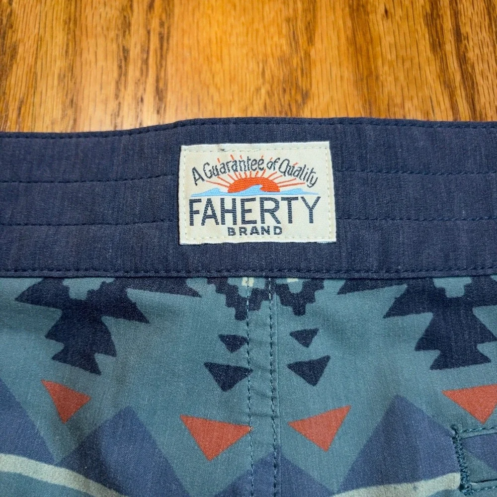 Faherty Board Shorts Mens 35 Blue Geometric Southwest Aztec Beacon MSS2207-SRT